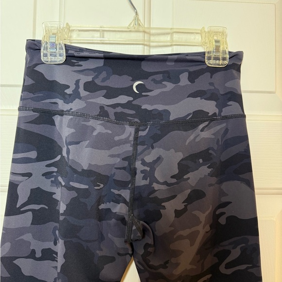 Zyia Active Black Camouflage Leggings-Size2 - Picture 4 of 8